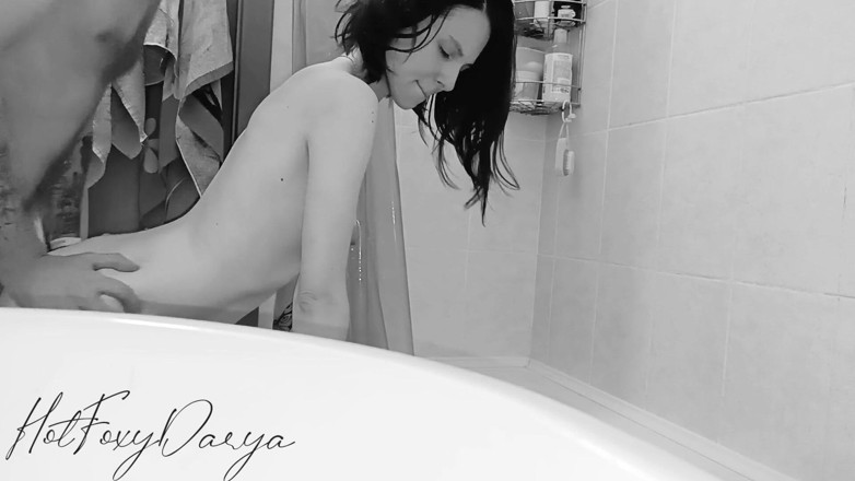 HotFoxyDarya: Мій перший анальний секс, грубий і з закінченням у моїй точці -hotfoxydarya