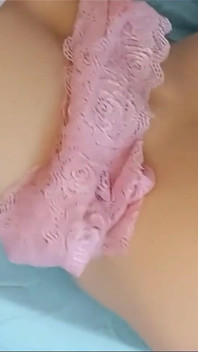 779 Studentka nevlastní dcera s velkými zadky přijímá náhodné creampie do fondů