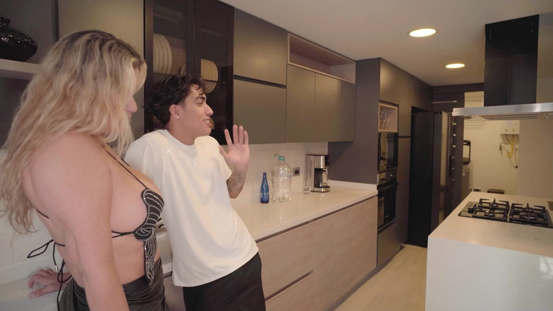 Cata Sanchez: Moja pasierbica wie, że pieprzę jej chłopaka wielkiego kutasa i zaprasza...