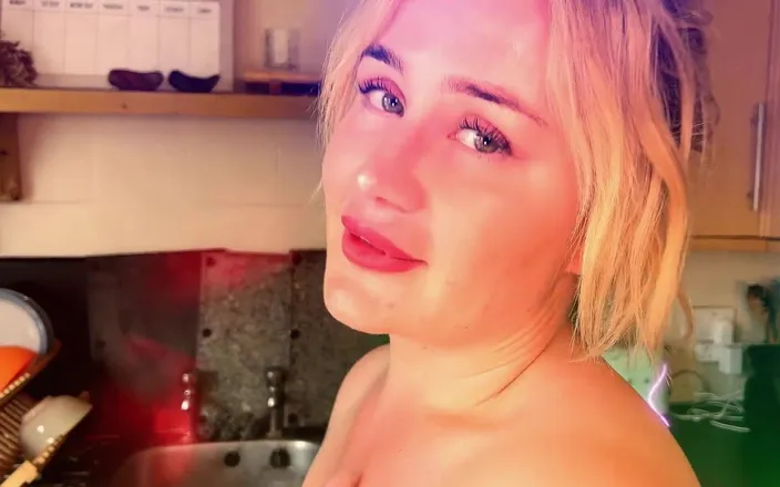 JessieHH: Dancing on the Kitchen