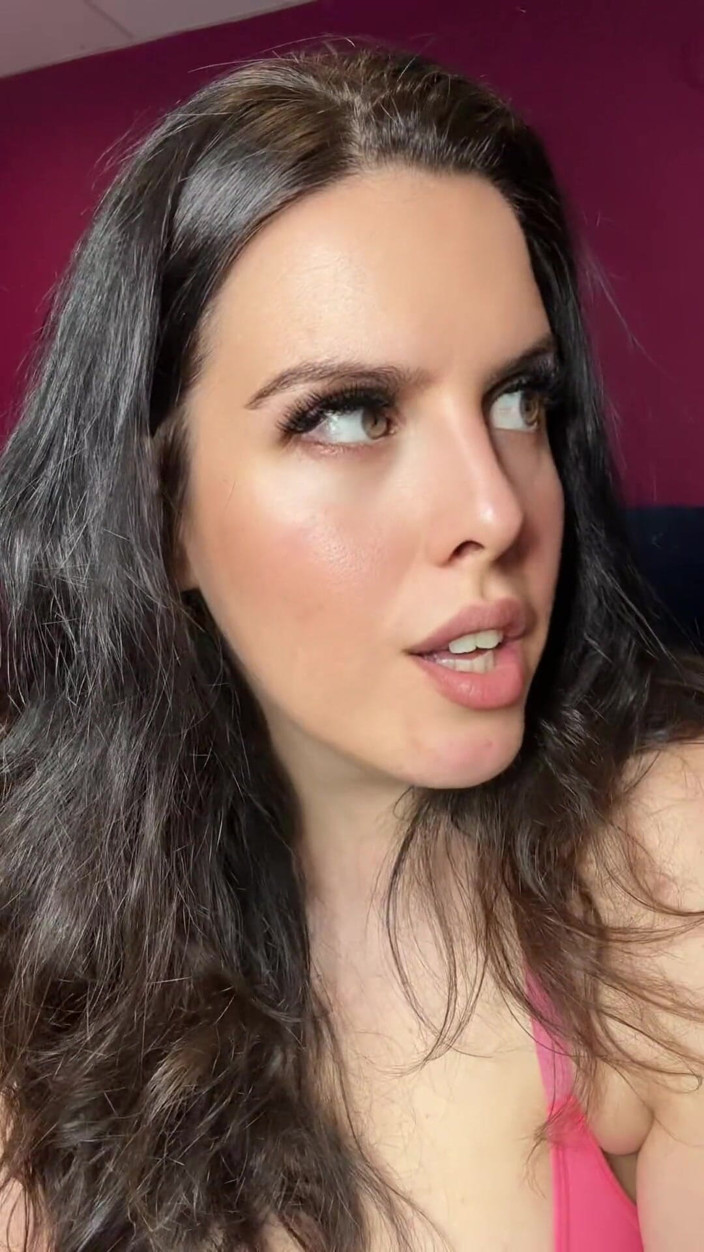 Young_strawberry: Ti tradimento e l'amorevole nero davanti a te