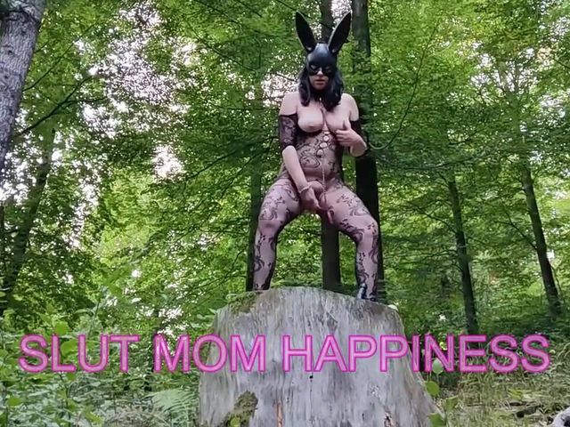 Cosplay Hot Mature in a Bodysuit and Bunny Mask Masturbates Until She Cums (Fuck me like you hate me)