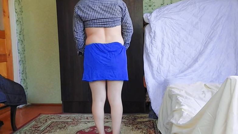 Kitty_Cross: 可爱的躺在地板上的柔和阳光下