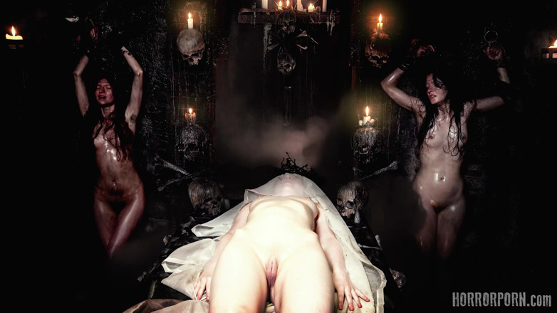 Horror porn: Horror Porn 54 Wraith's Play
