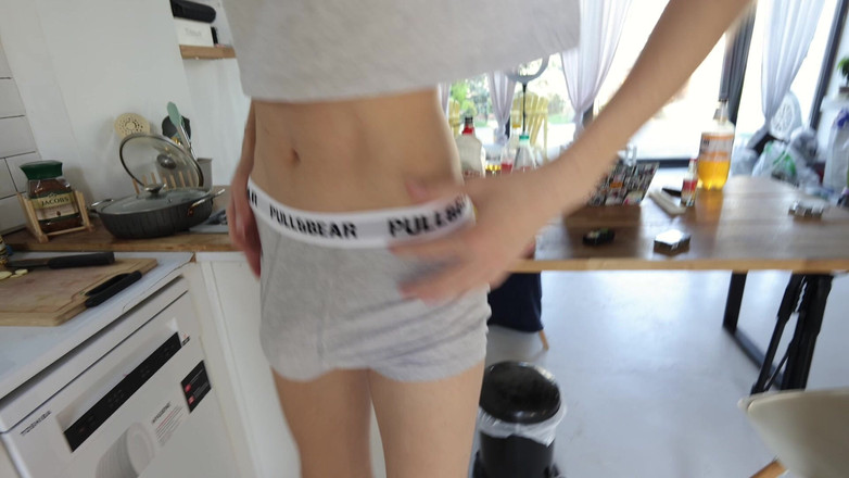 Sandro Jenner: Twink È Sceso Dal Suo Patrigno per Succhiare Il Suo E...