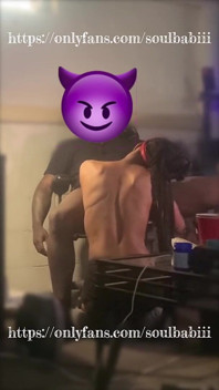 戴绿帽子的鸡巴挤奶