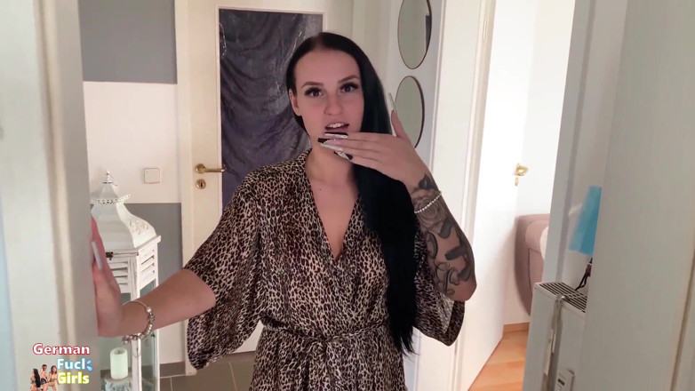 German Fuck Girls: セクシーな黒髪が隣人から中出し