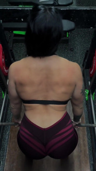 Muscles and a Peachy Ass