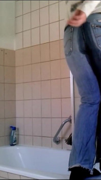 Yasmin Squirt Durch Jeans! Mess Explosion