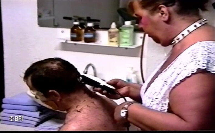Endless Desire Playground: The slave and the electric shaver