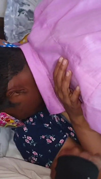 Une Petite Amie Et Trois Petits Amis, Trois Peu De Sexe