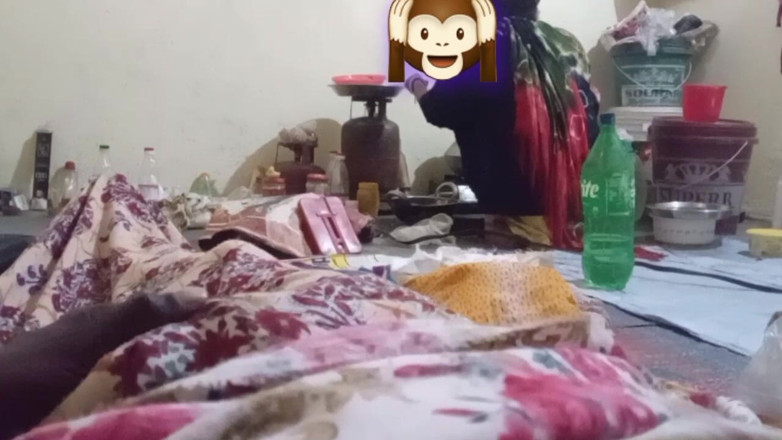 Bengaliauntykichut: I Was Cooking and the Guy Masturbated Behind My Back....