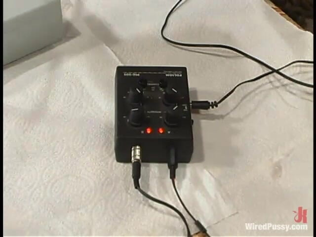 Wired Pussy by Kink: Polveroso
