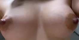 Gionji Miyu: Svá prsa jsem si udělala zblízka, tak se na ně...