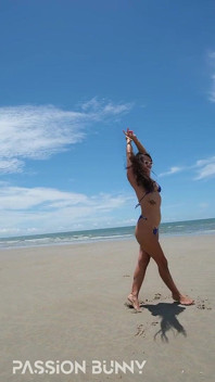 Placer En La Playa Soleada Y Buen Destello