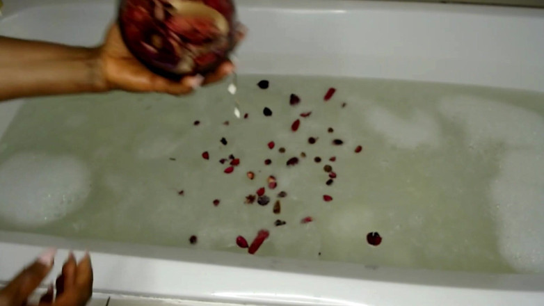 Maeling: Die magische wachstumsbad-riesin Transformation pOV, Wachstumsfetisch