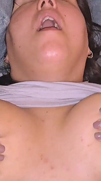 흑인 대물 자지 깊숙이 두근 두근하는 선교사 사정