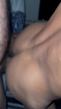 Twink asiatico scopato dal cazzo circonciso