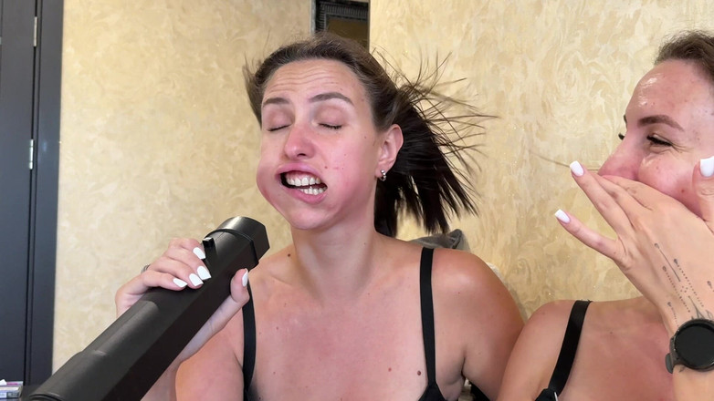 Hottie goddess: Hra s nafouknou tváří