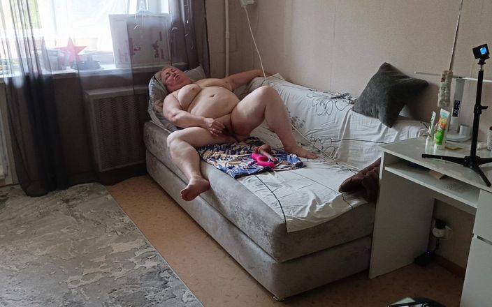 Zona901: Iubita nesătulă își masturbează pizda în orice moment liber
