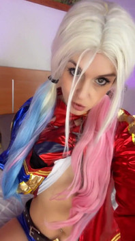 How Loves Harley Quinn?