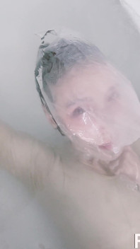 Sattira – Beg Terdesak Penuh Dan Tab Mandi Air – Muka lucu