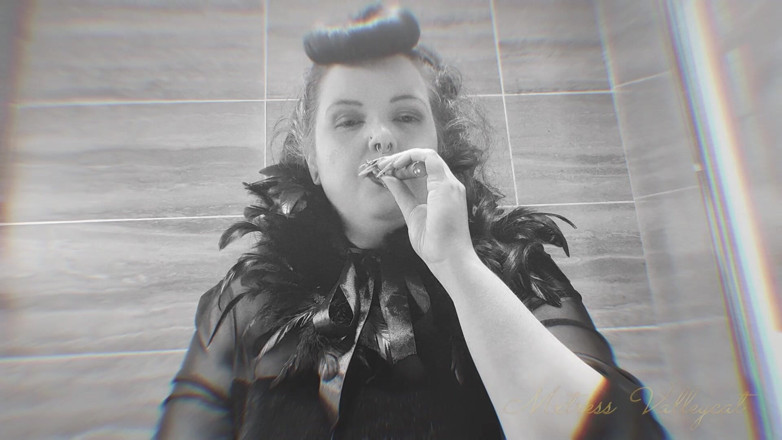 Mxtress Valleycat: Vape Cloud Glömska
