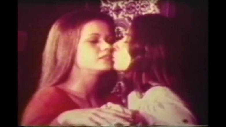 Vintage Usa: Vintage Hairy Teen Threesome Fucked and Cummed in Mouth (full Movie)