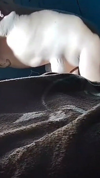 Puchis - sexy milf Jugoso Ruidoso spuit