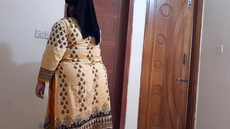 Aria Mia: Muzułmański Duży tyłek i ogromne cycki