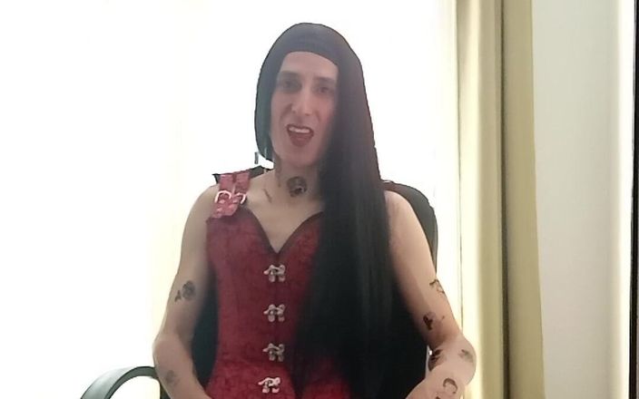 Penelopene27: Exhibitionist Transvestite