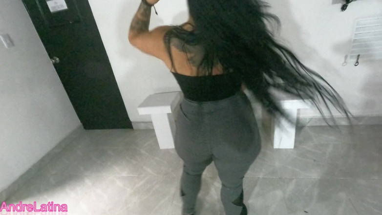 Gatita latina: Delizioso Sesso Post-palestra