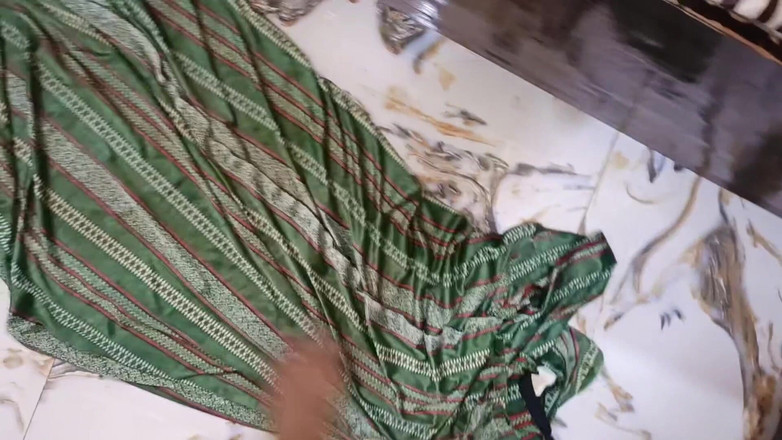Catchybusty: Bhabhi Want Neighbour to Destroy Her Juicy Pussy