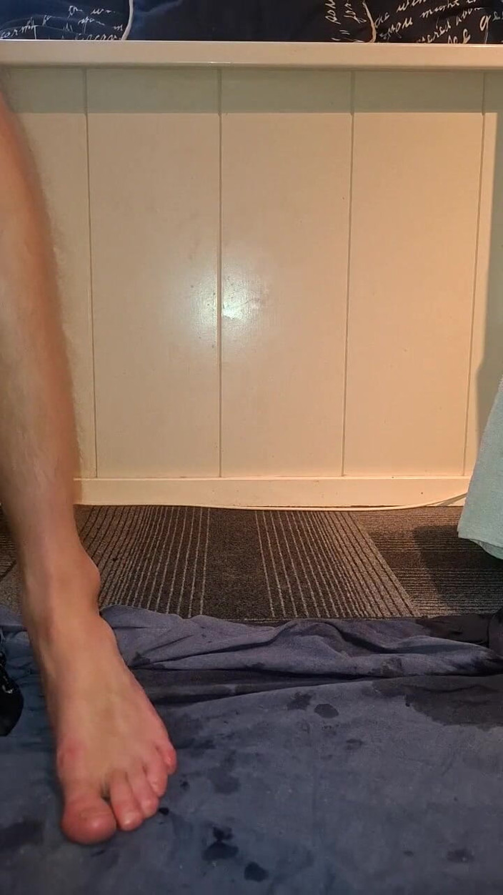 NoFace Twink X: POV Solo Twink - adora foder sua bunda com um vibrador