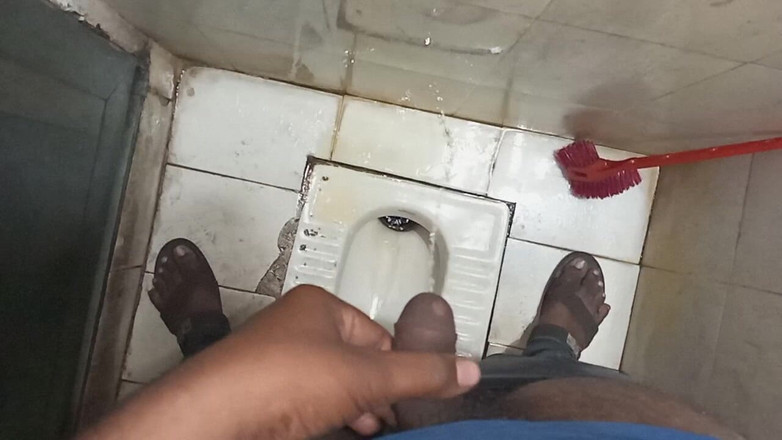 Fucking my wife: Memek istri india dijilat dan dijilat di kamar kantor