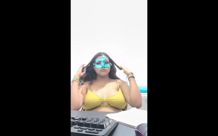 NEGRITA SEXY: I Made a Video of My Classmate. She's the Sexiest...