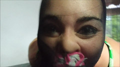 Selfgags Latina Bondage: Seluar dalam disedak, pantyhosed dan dihina oleh ibu tiri!
