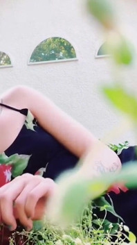 « Allongé sur l’herbe avec toi gfe »