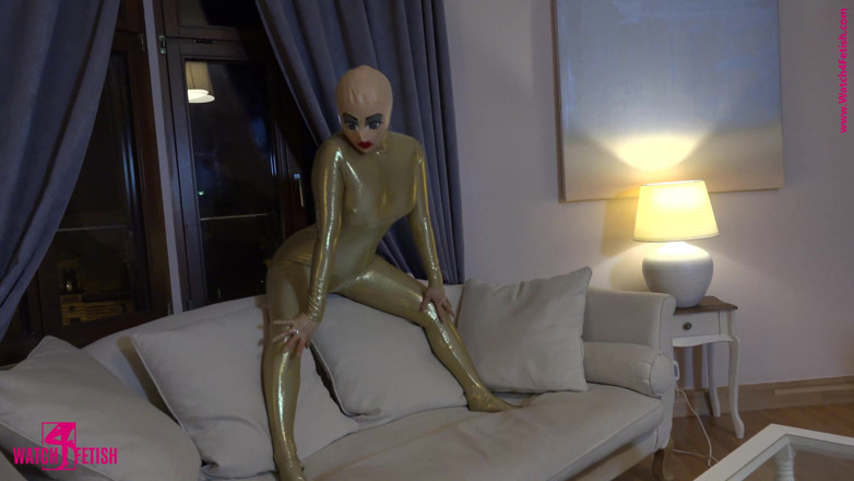 Fem Latex: Masturbare în latex