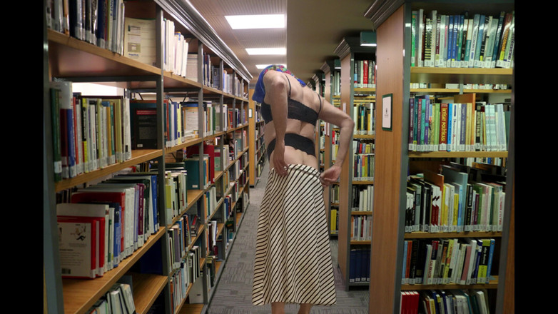 cd_aysemmm: Sexe à la bibliothèque