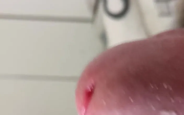 Big Pisser: Smegma Cock Needs Oral Cleaning