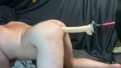 Anal addiction: Gran consolador en mi máquina de follar