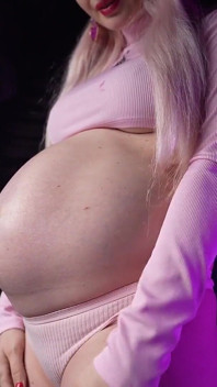 8 mesi di gravidanza dal patrigno, è il nostro segreto
