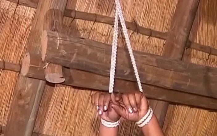 Enjoy German porn: Mature Ebony German Bitch Tied up and Fucked by Dildo