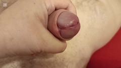 Whispering man: In de zachte penis knijpen
