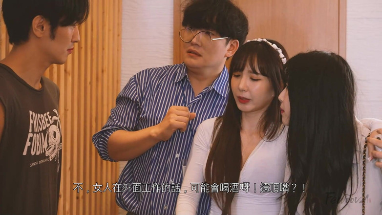 Fewoovcom: Une épouse osée qui surprend son mari à l’époque des femmes de...