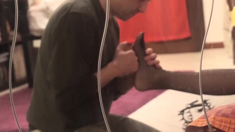 MMV and Eroticplanet Clips: Foot massage by a slave
