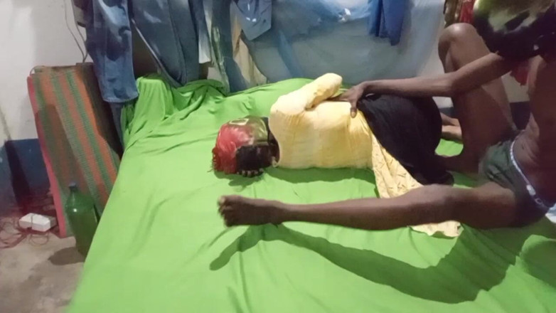 Bengaliauntykichut: Romantic Video with a Desi Aunty Featuring a Hot Butt...