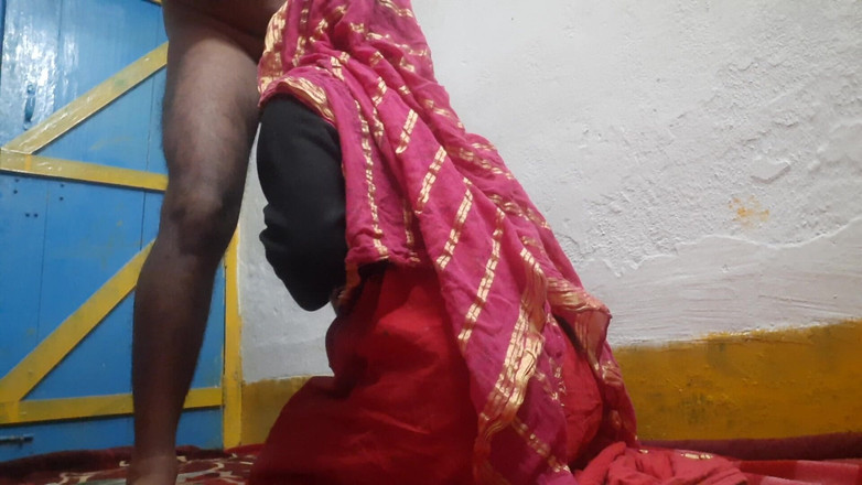 Busty Banuu: Дези Бхабхи занялась сексом с ее свекры, порно секс-видео