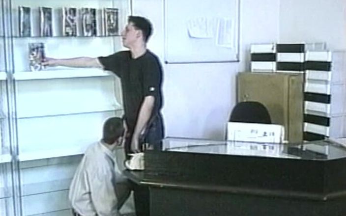 Gay 90's Vintage Porn: Những người đàn ông gợi cảm chuyển động # 5